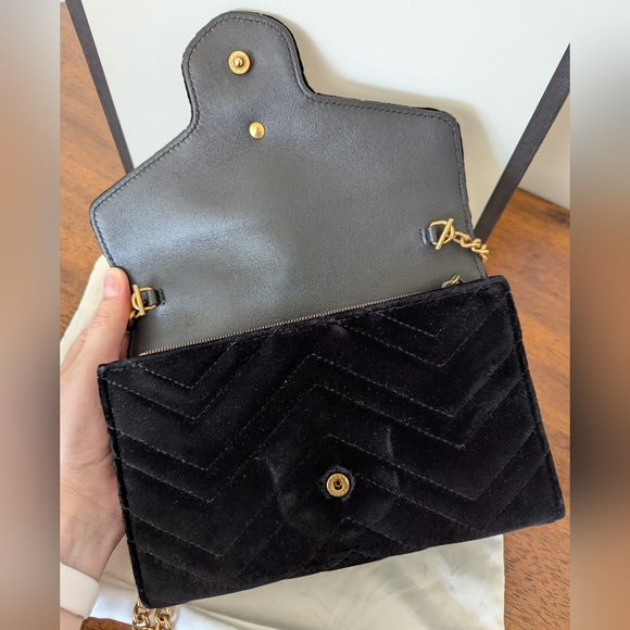 Black Gucci Marmont Velvet Crossbody Bag - Picture 12 of 15